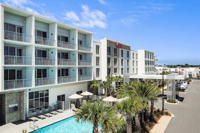 Hotel Exterior With View of Pool