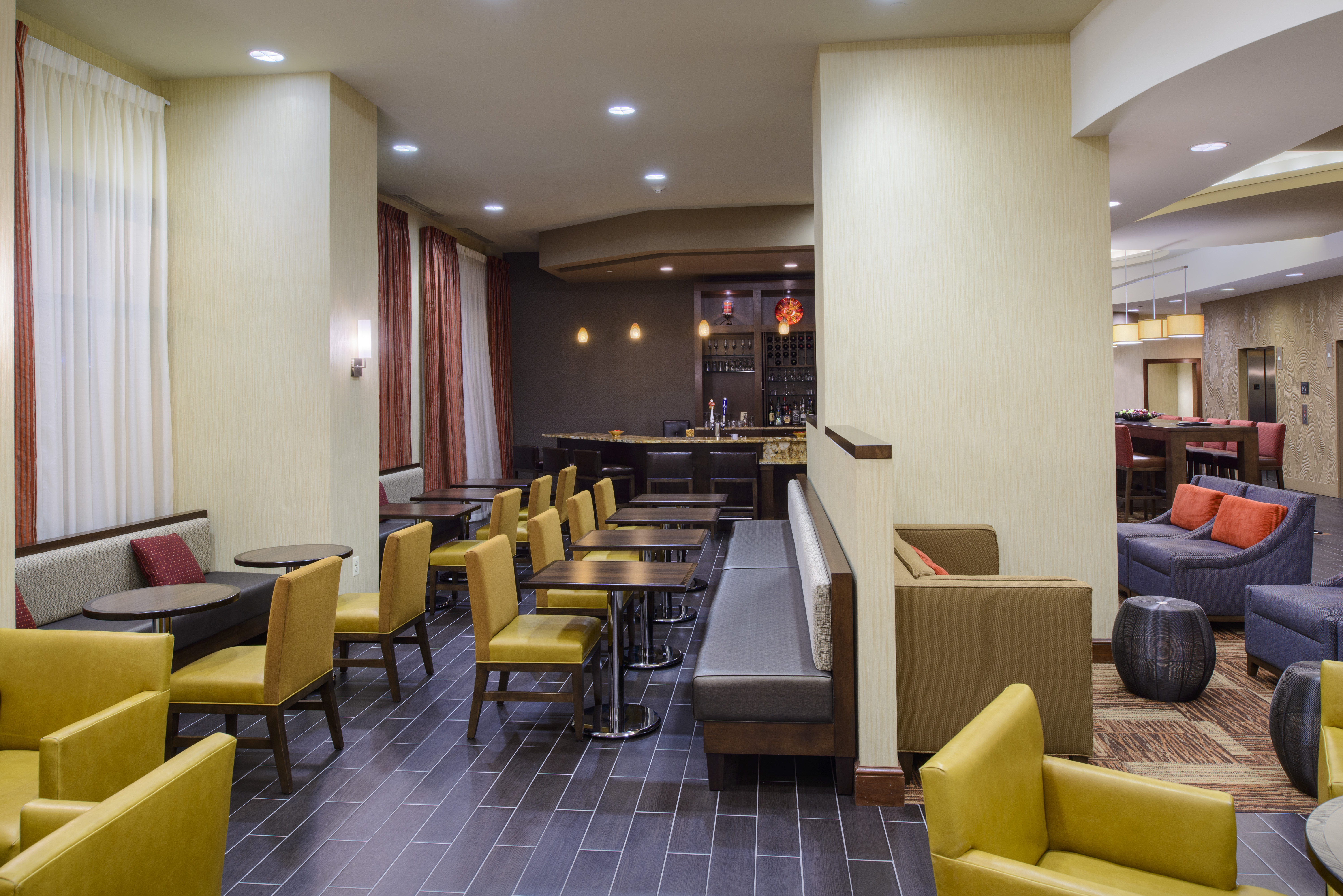 Lobby Bar and Lounge