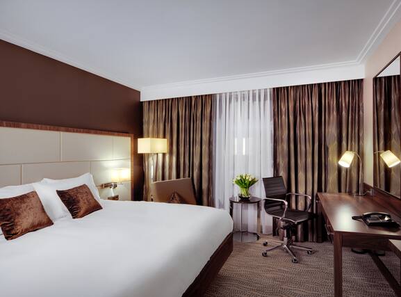 DoubleTree by Hilton Hotel and Conference Centre Warsaw - Image3