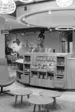 Otel Lobisi ve Atıştırmalık Mağazası