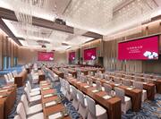 Conrad Ballroom is 760㎡ and the height is 8m with pillarless inside. 