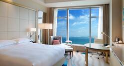 King Guest Room with Bay View