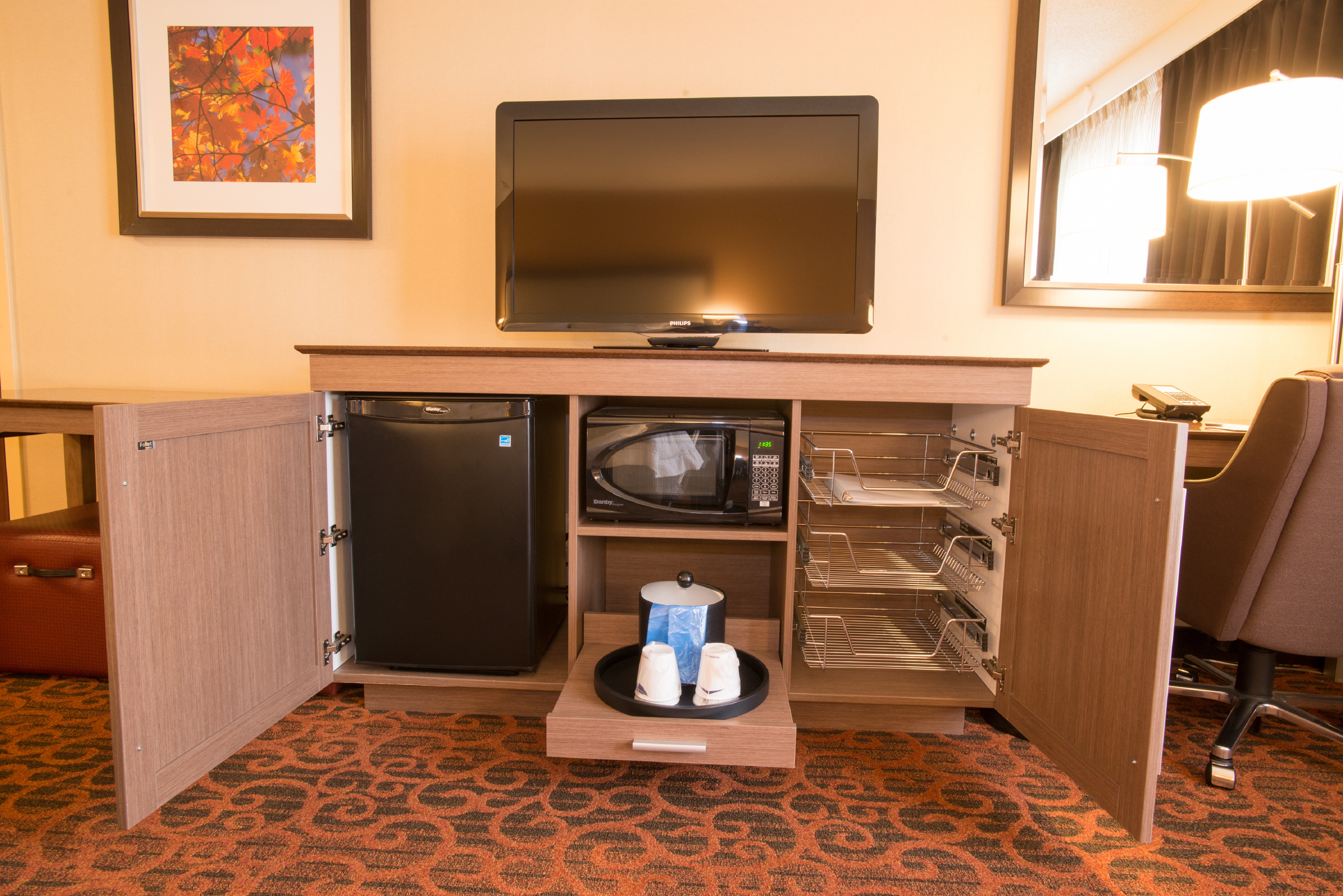 Guestroom HDTV, Mini-Fridge, Microwave, Coffee Machine and Work Desk