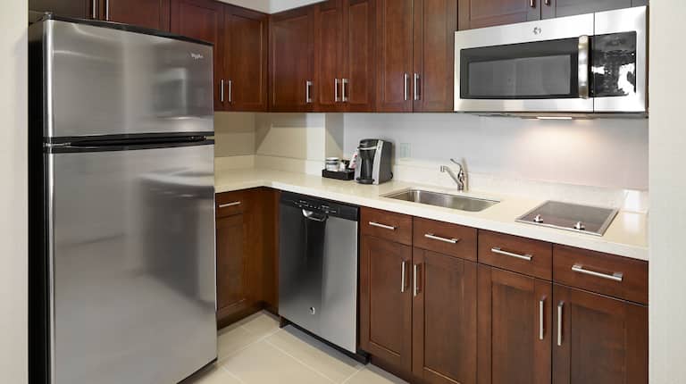 Kitchen Suite with Room Technology