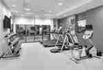 Fitnesscentrum met cardio-apparatuur