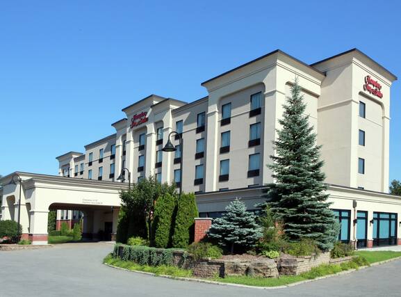 Hampton Inn and Suites by Hilton Laval - Image1