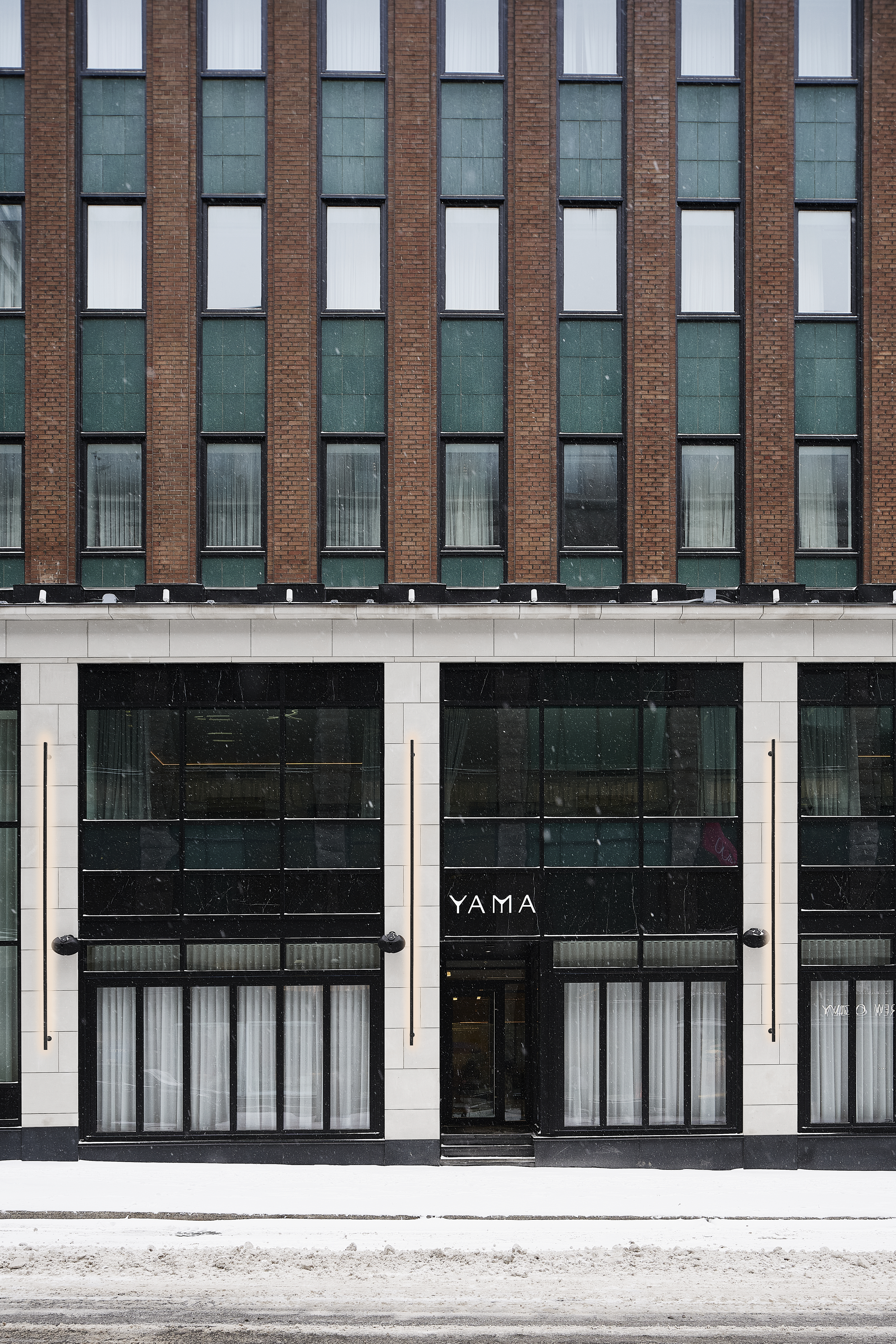 Yama Hotel Restaurant Exterior 