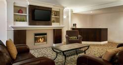 1 Bedroom Fireplace Whirlpool Suite