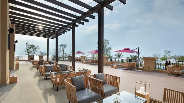 Horizon Restaurant Terrace