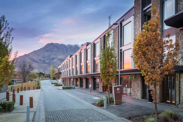 DoubleTree by Hilton Hotel Queenstown, New Zealand - Exterior